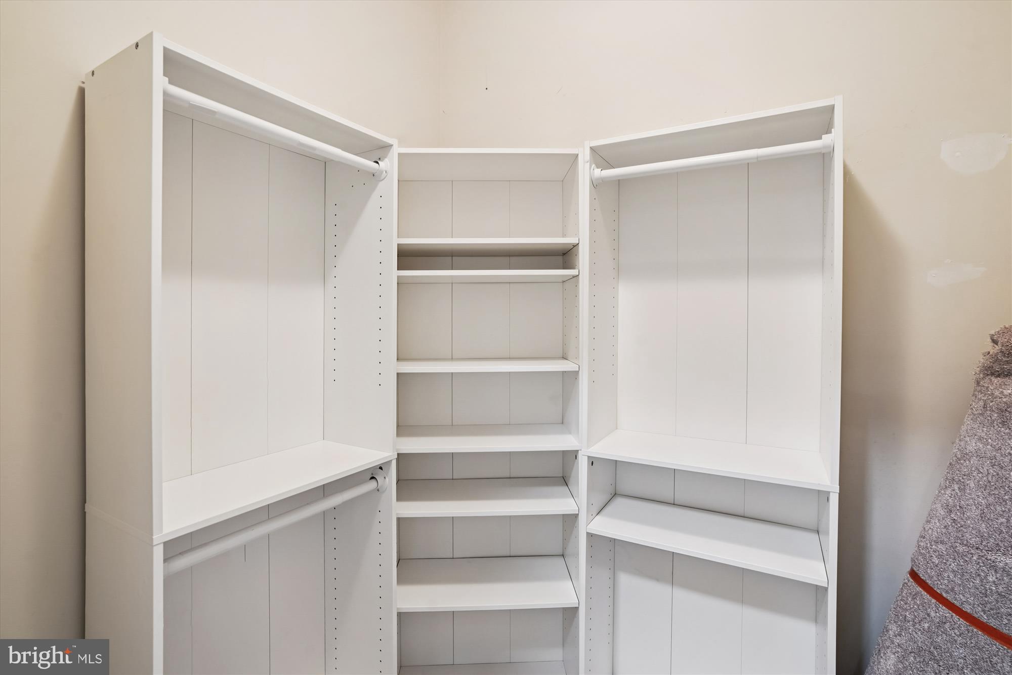 THE RESERVE CONDOMINIUMS - Residential