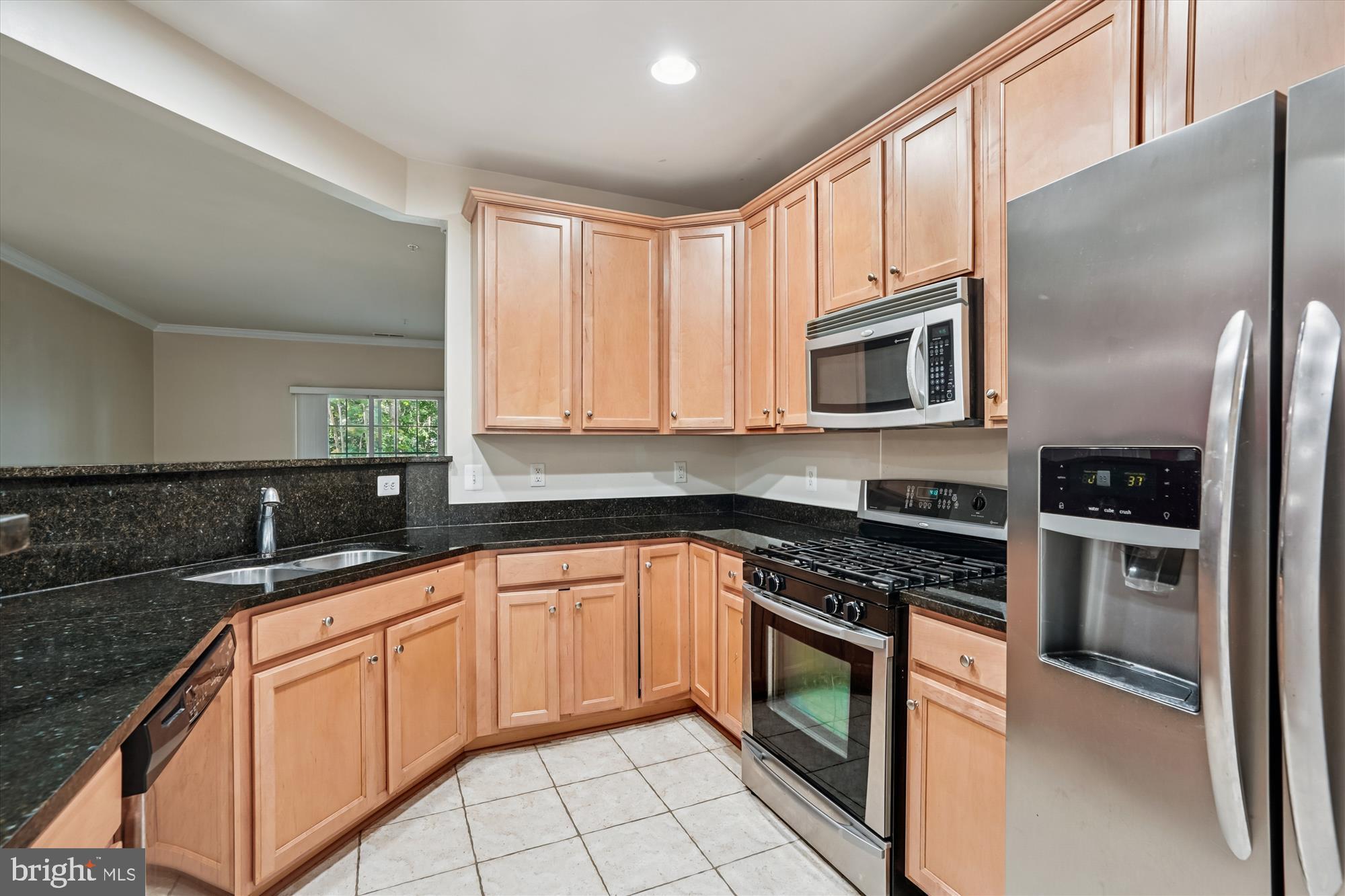 THE RESERVE CONDOMINIUMS - Residential