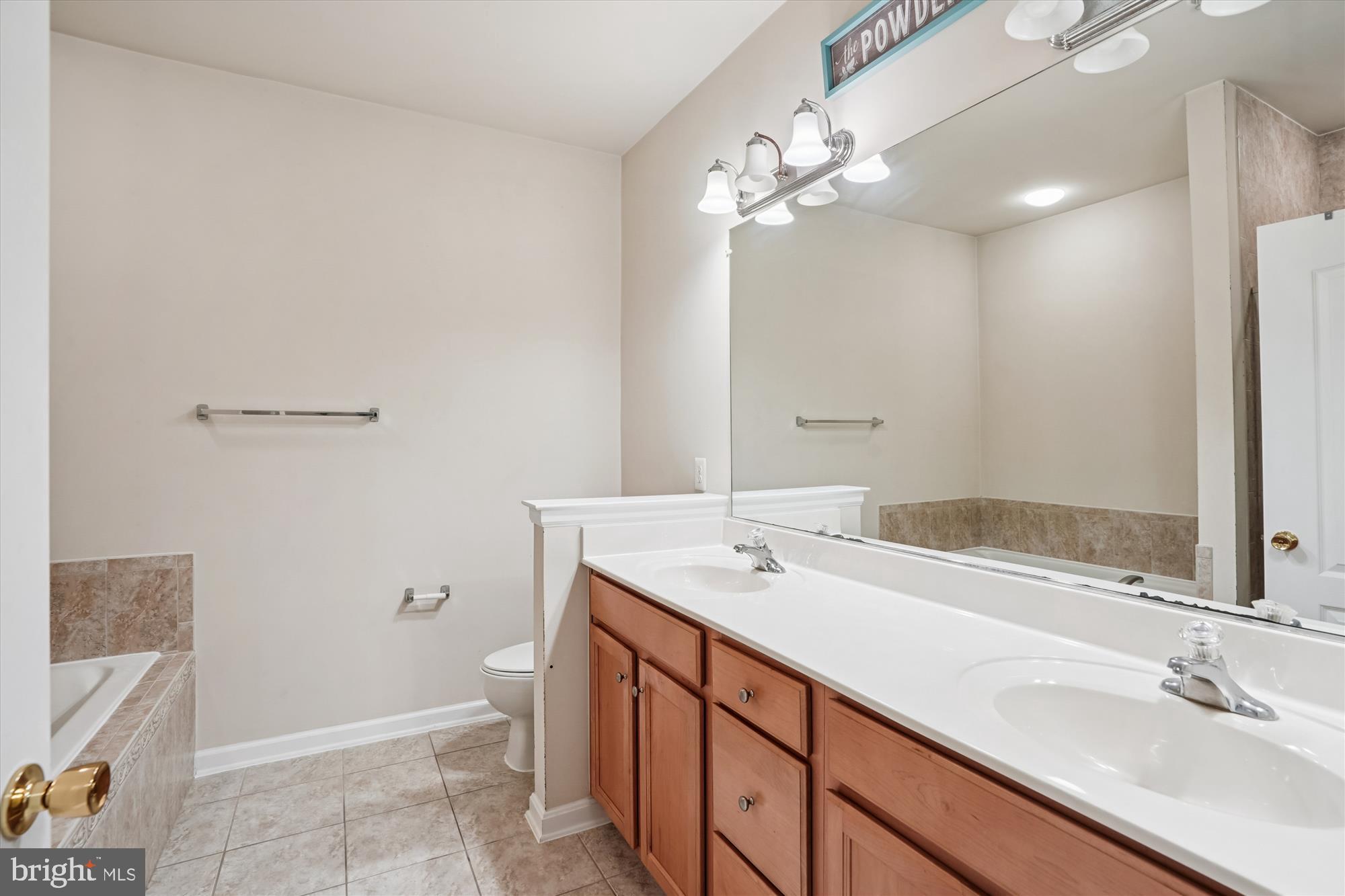 THE RESERVE CONDOMINIUMS - Residential