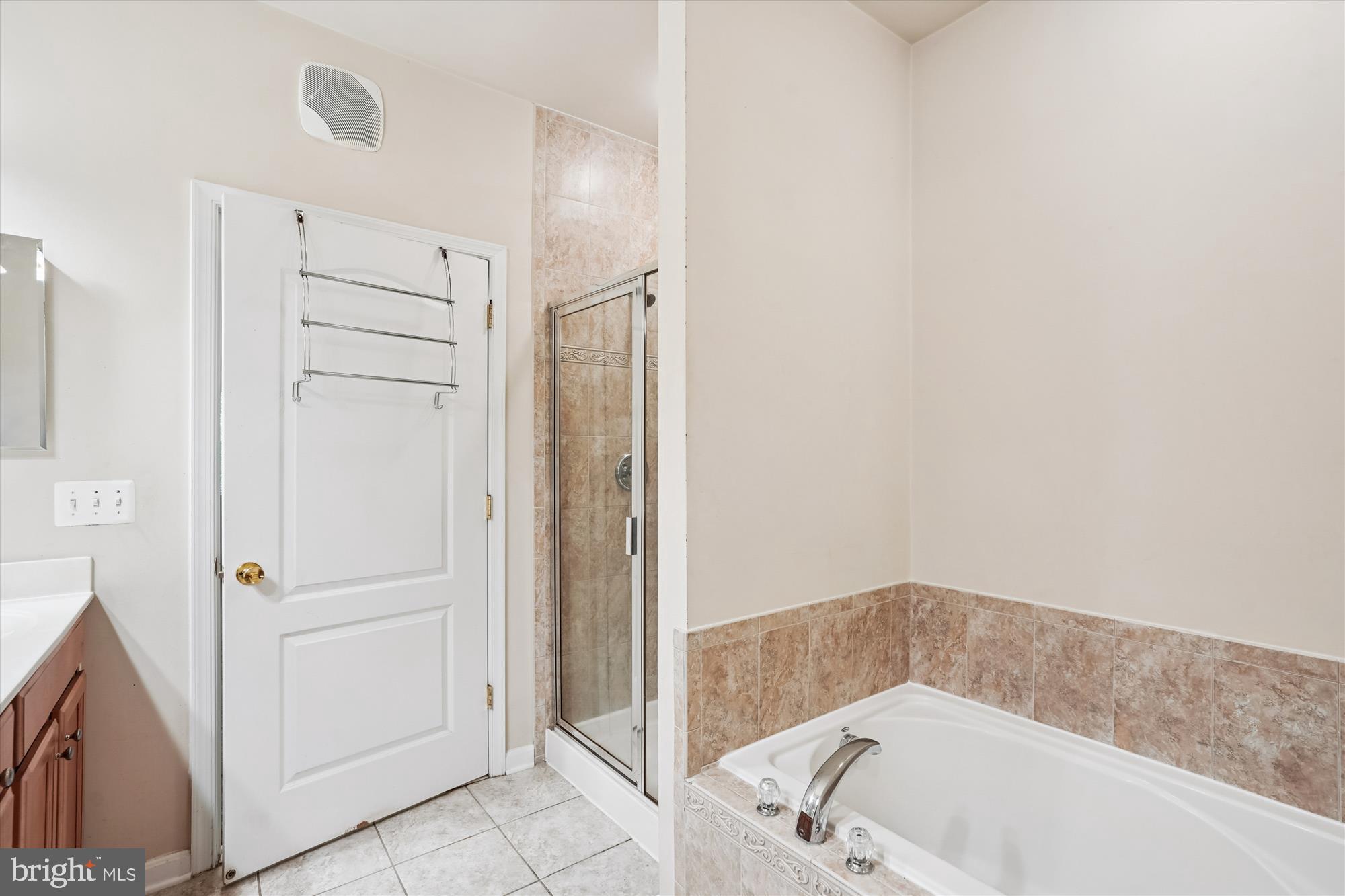 THE RESERVE CONDOMINIUMS - Residential