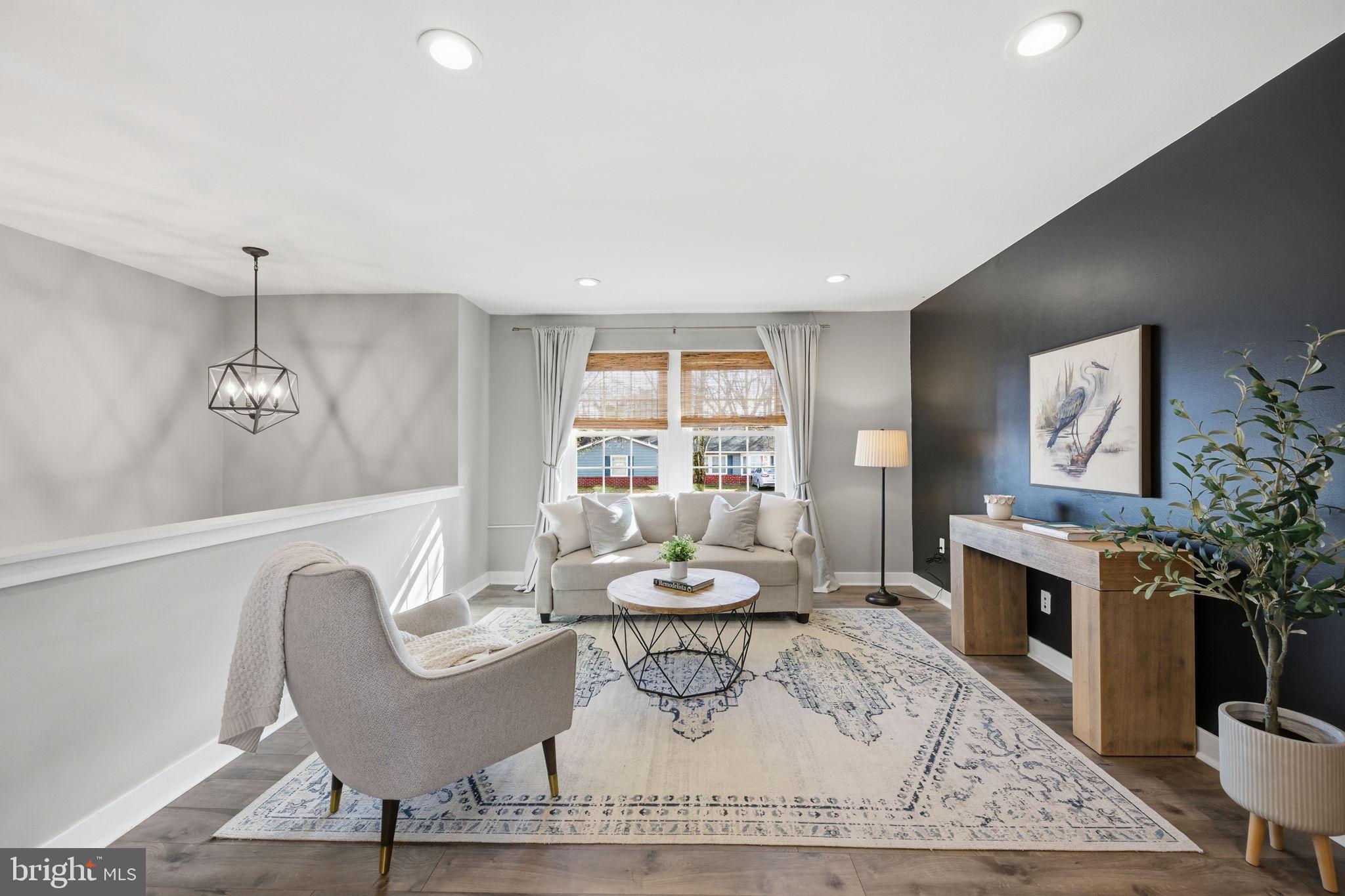 THE PROVINCES - Residential