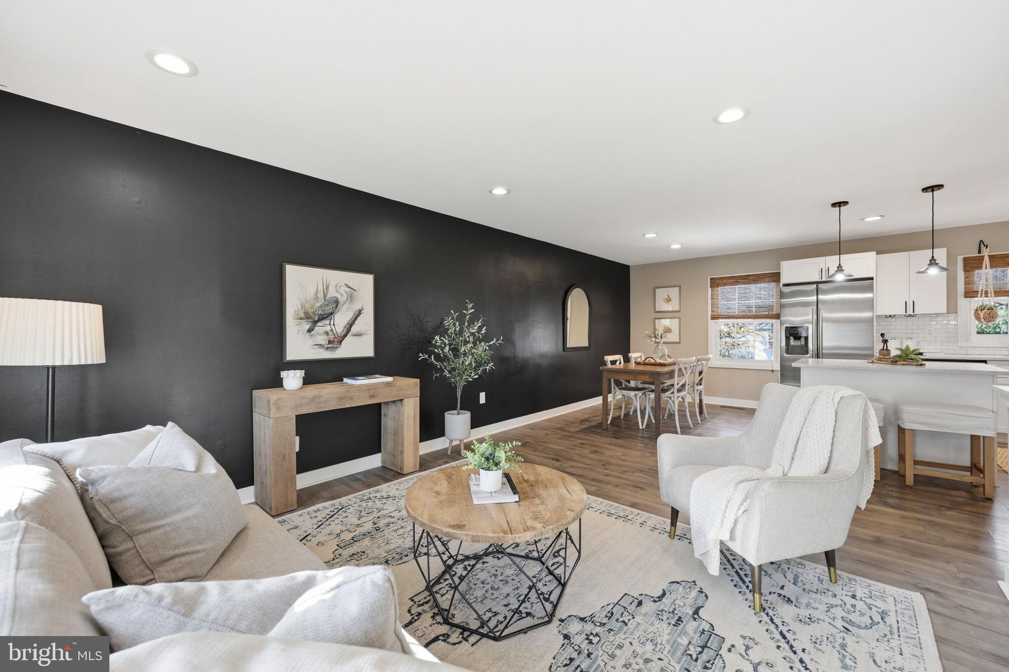 THE PROVINCES - Residential