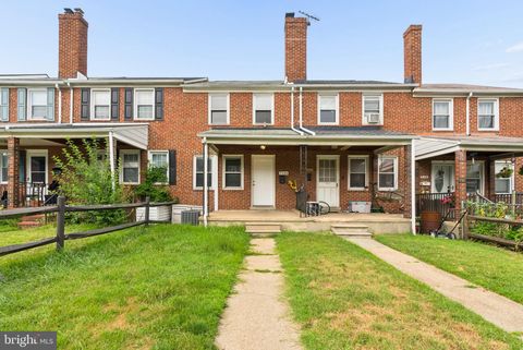 Townhouse For Rent - 7136 Eastbrook Avenue<br/> Baltimore County, BALTIMORE, MD 21224