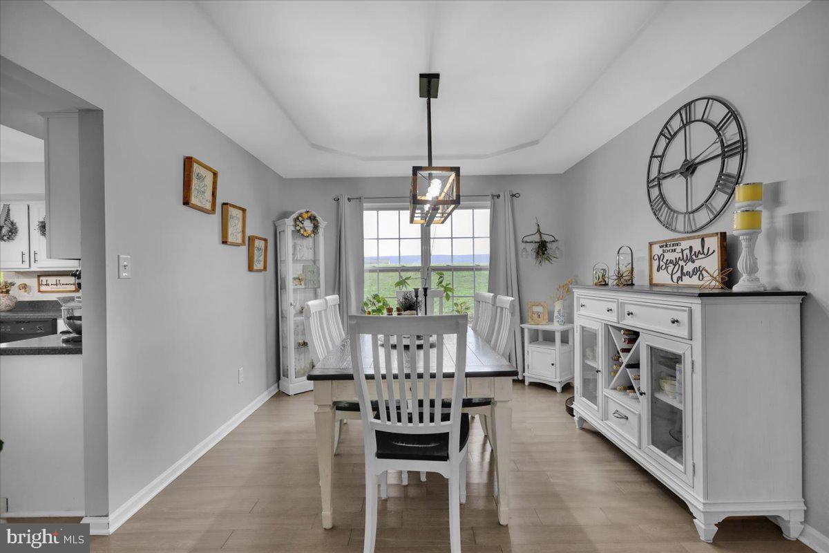 WINDSOR KNOLL - Residential