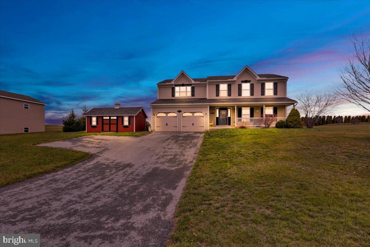 WINDSOR KNOLL - Residential