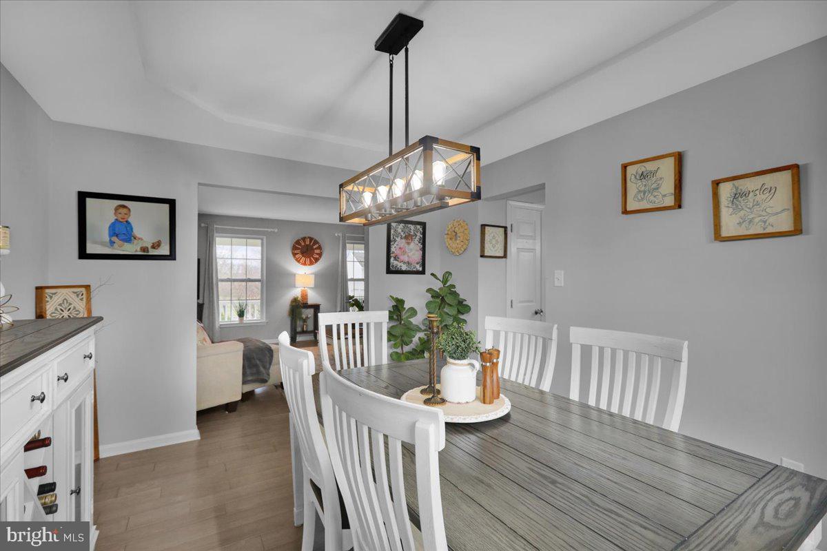 WINDSOR KNOLL - Residential