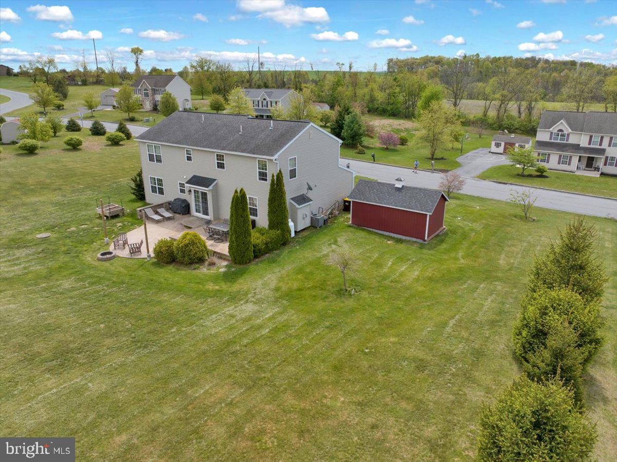 WINDSOR KNOLL - Residential