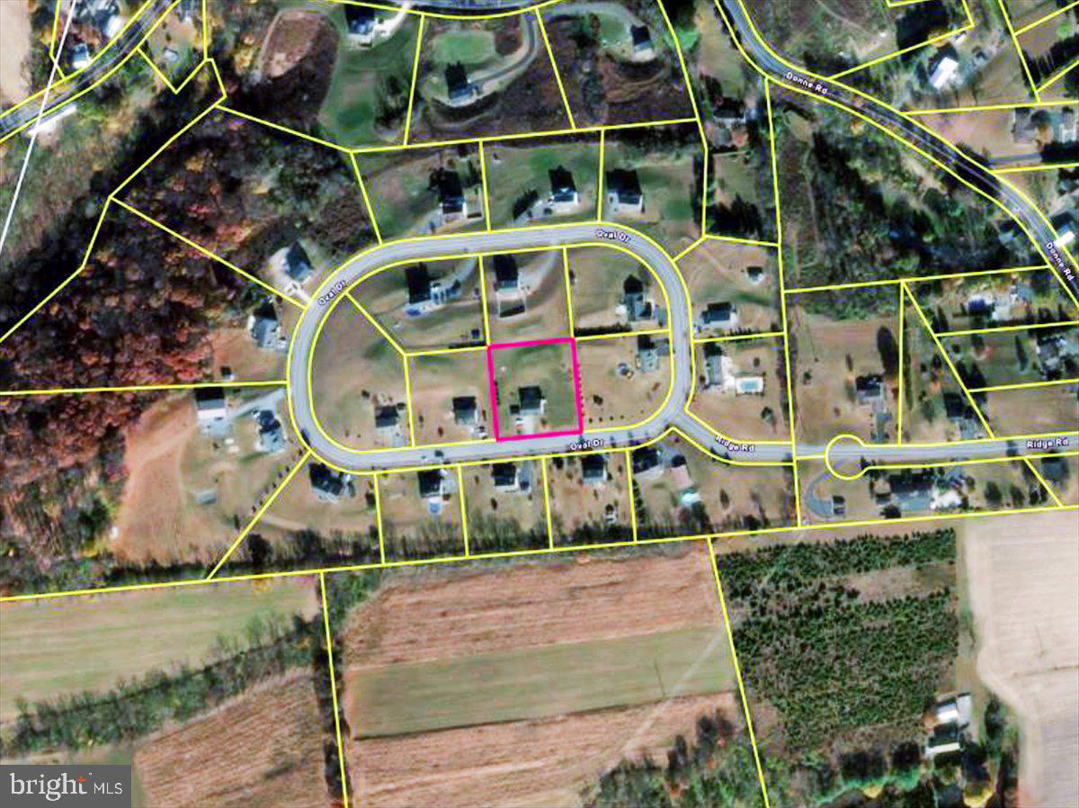 WINDSOR KNOLL - Residential