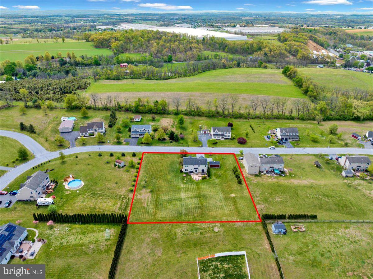 WINDSOR KNOLL - Residential