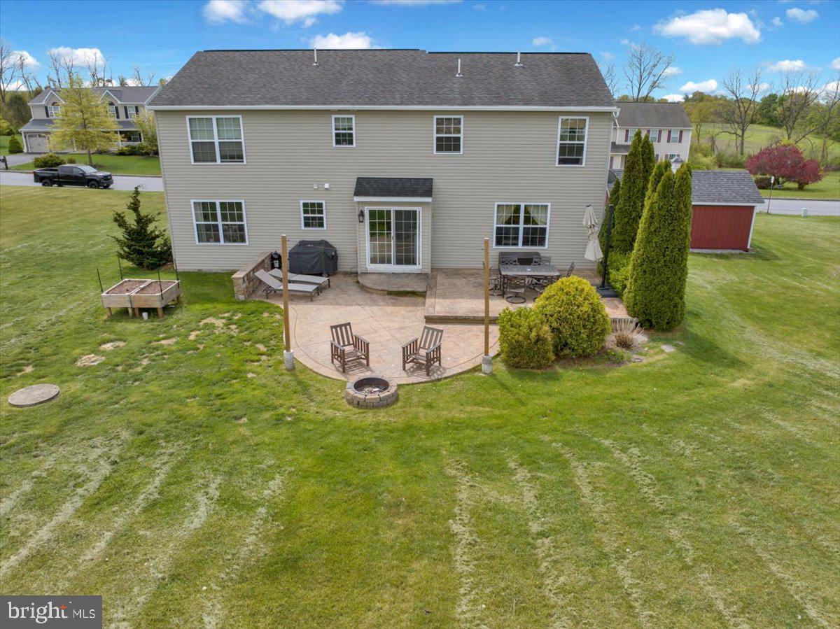 WINDSOR KNOLL - Residential