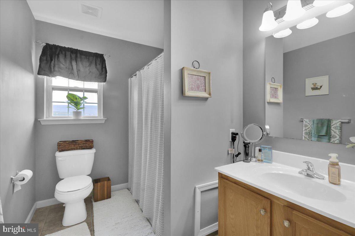 WINDSOR KNOLL - Residential