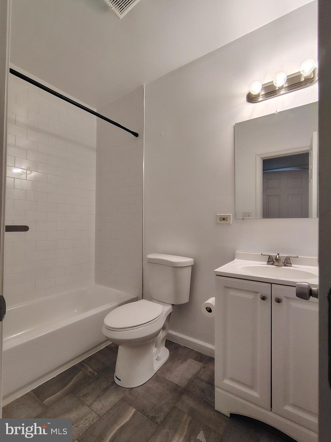 1321 E BIDDLE STREET