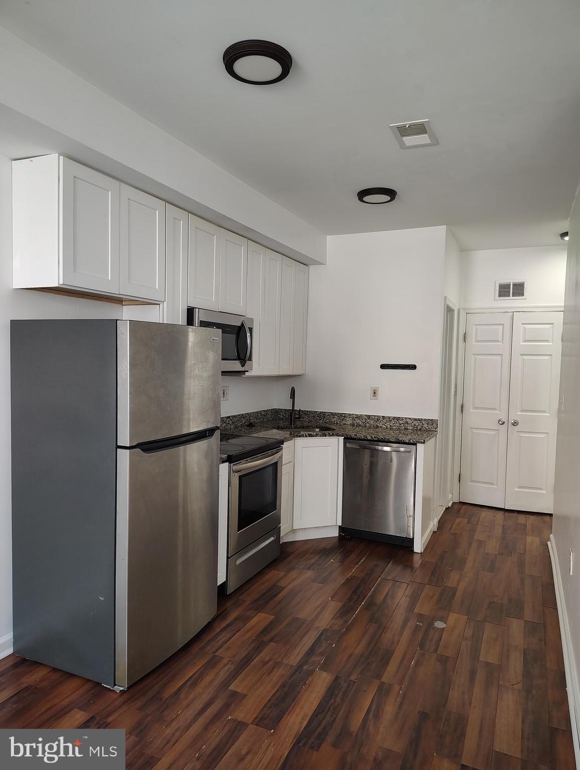 BIDDLE STREET - Residential