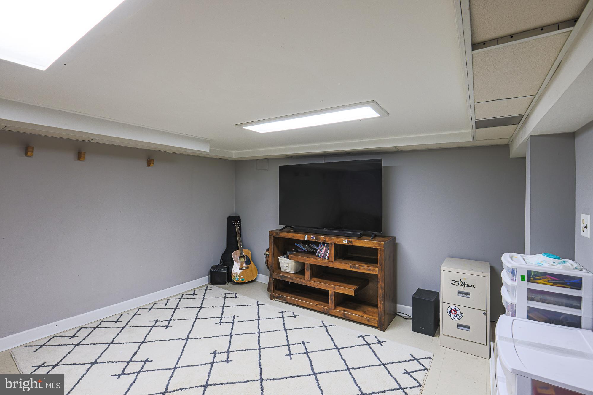 OVERLEA - Residential