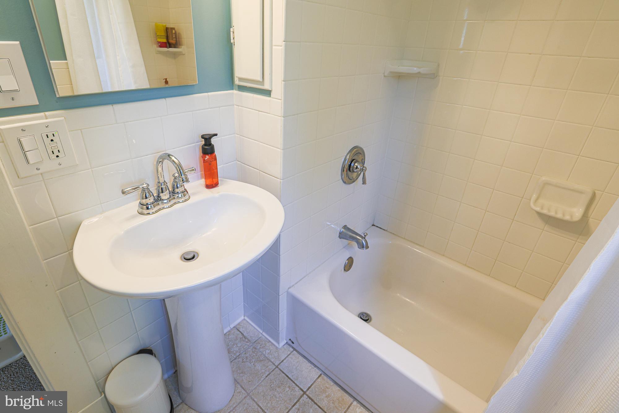 OVERLEA - Residential