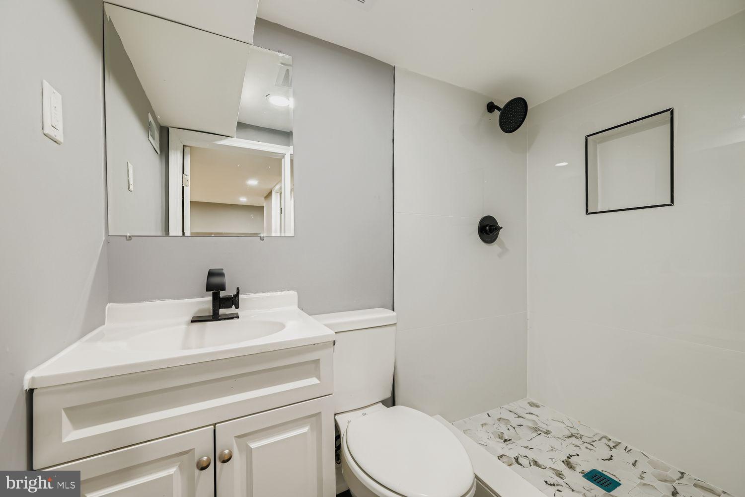 EASTWOOD - Residential