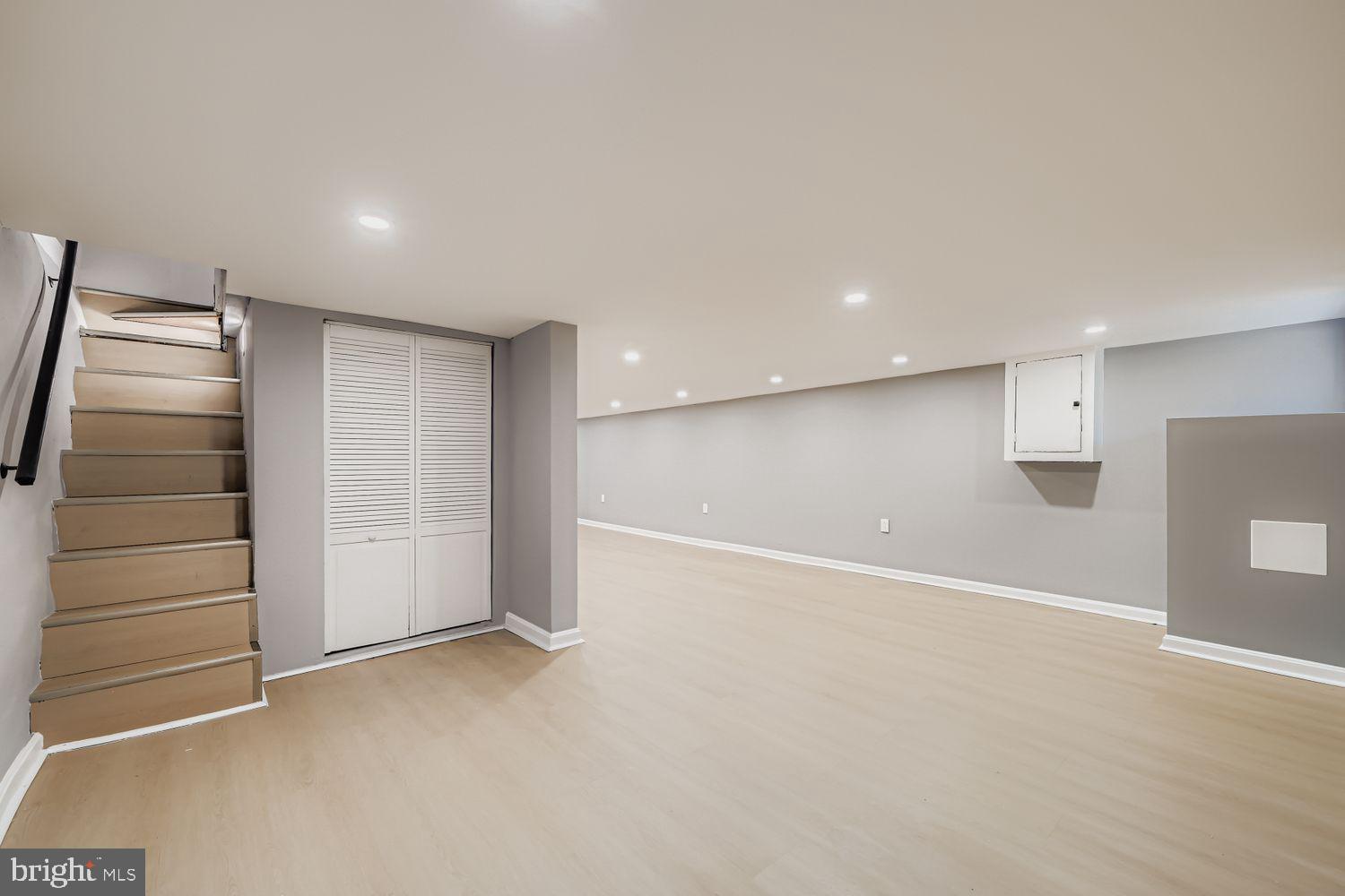 EASTWOOD - Residential