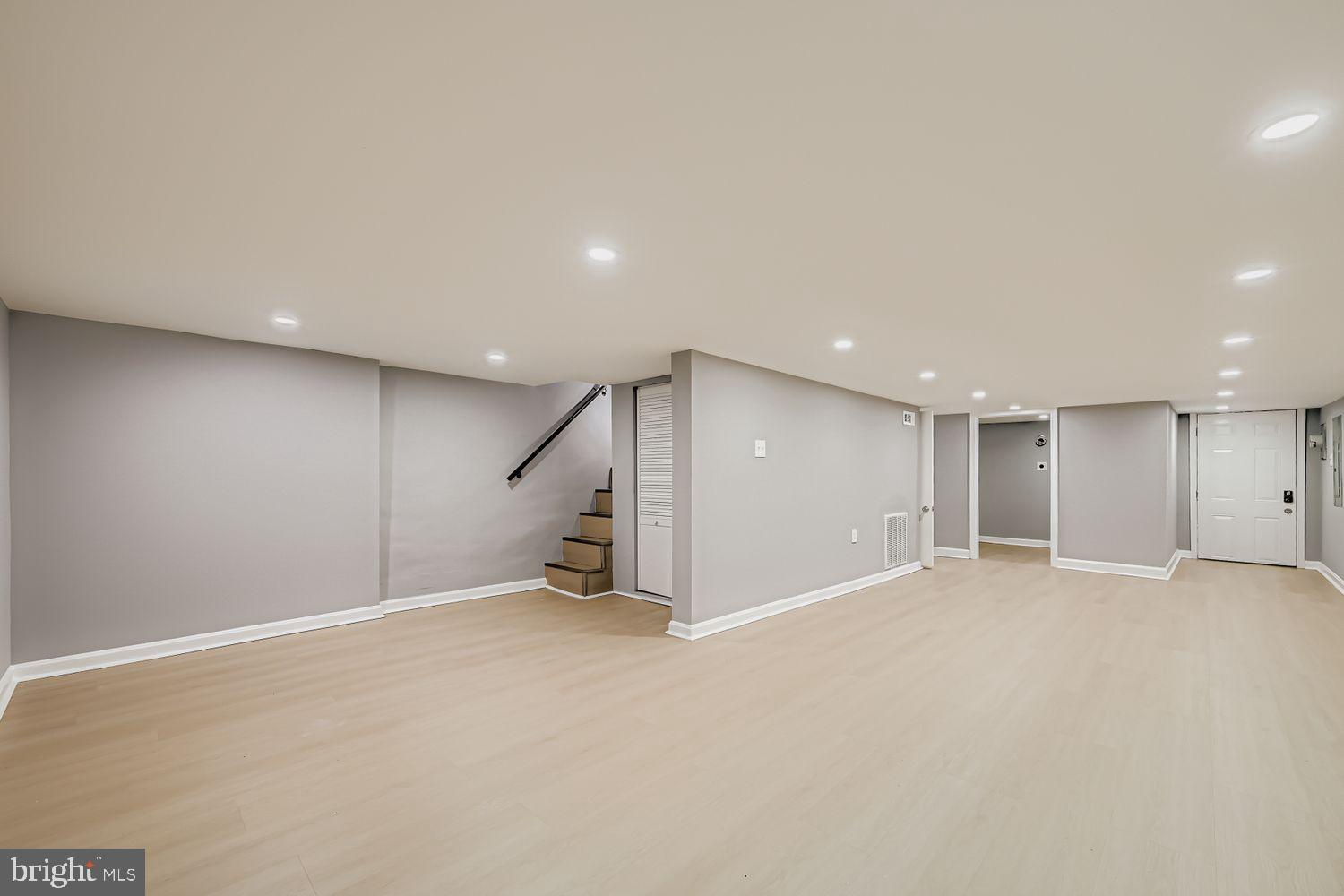 EASTWOOD - Residential