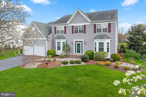 16 Heritage Drive, Allentown, NJ MLS: NJMM2004482