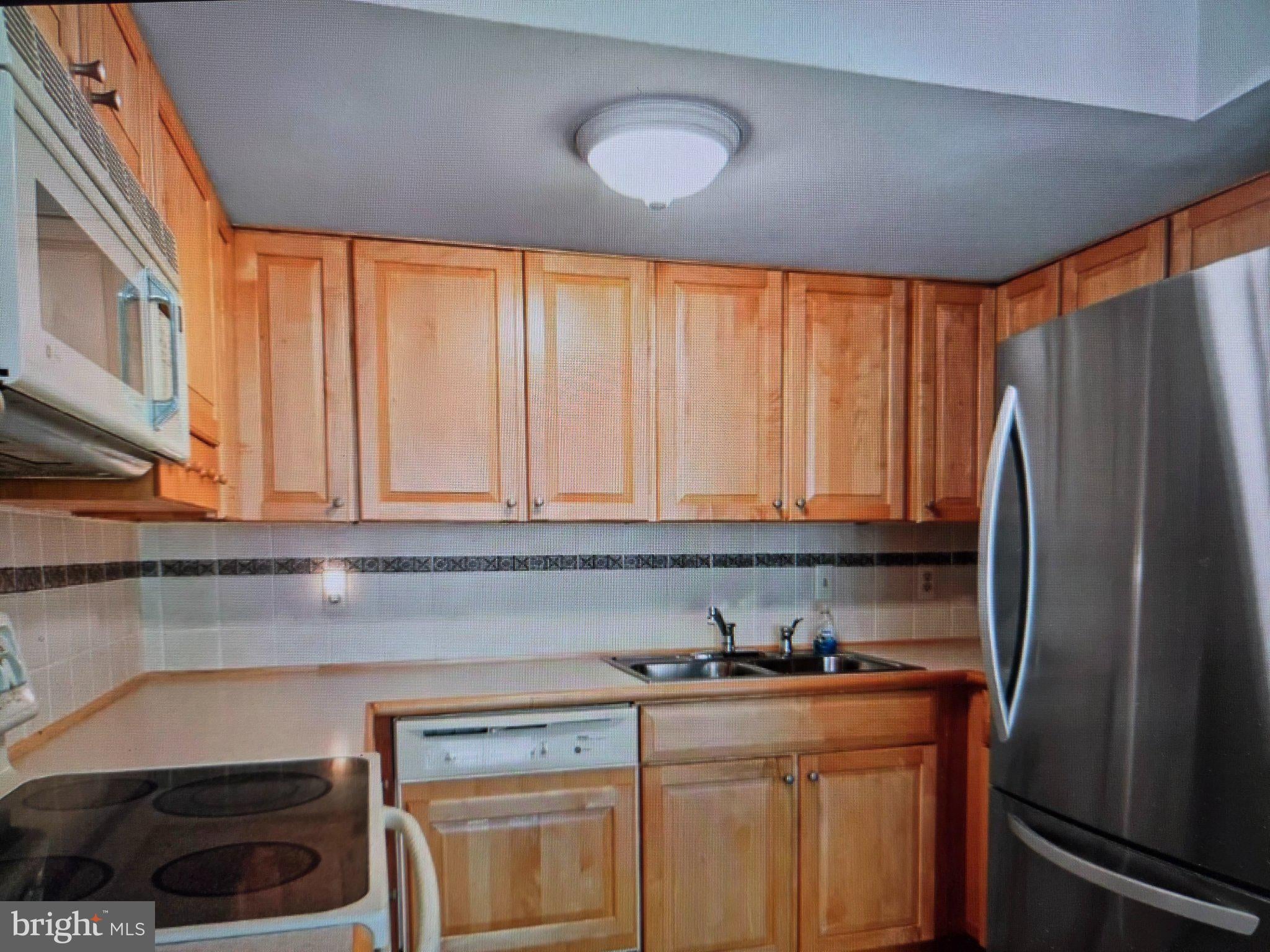 6 WHITEMARSH COURT