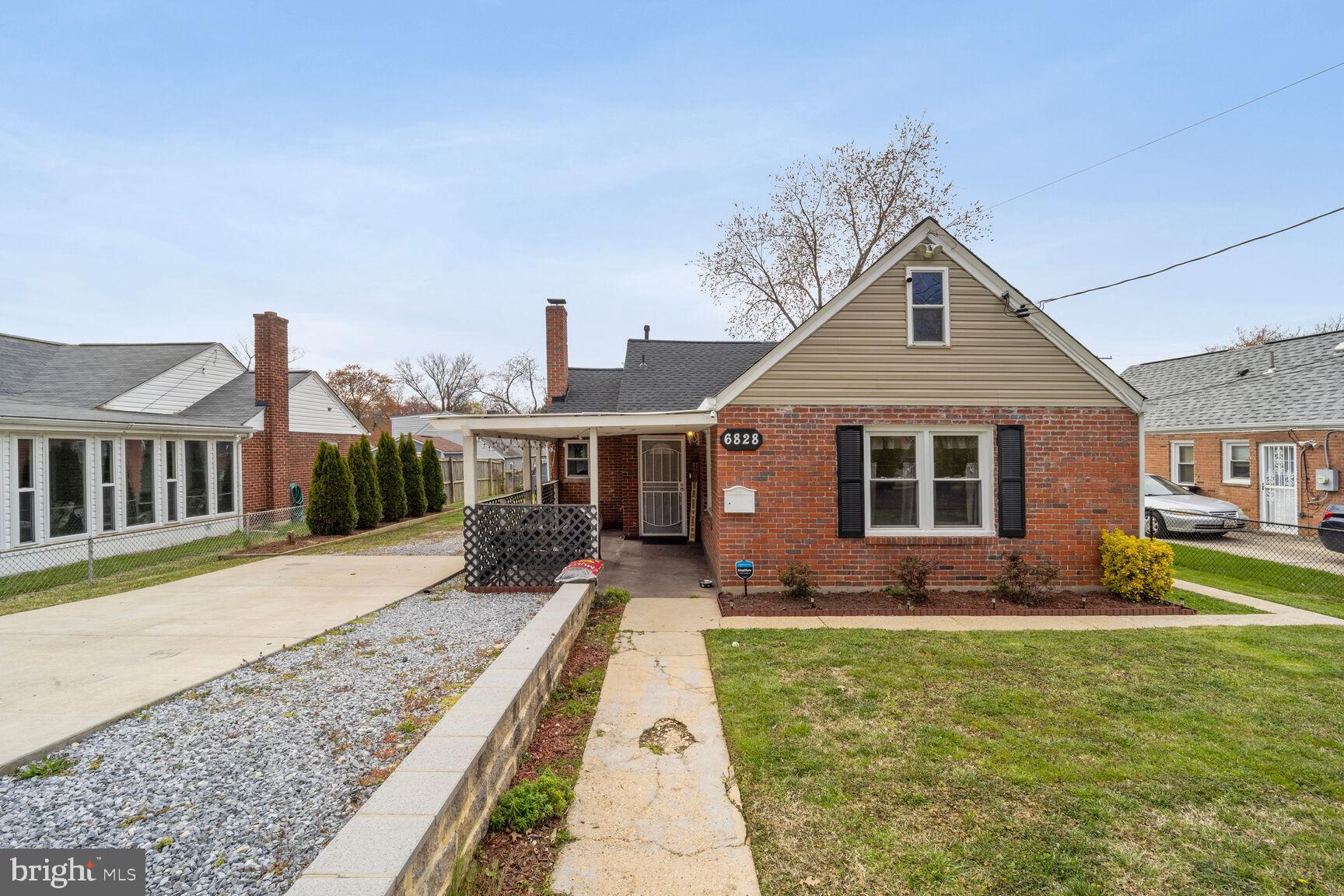 HYATTSVILLE - Residential