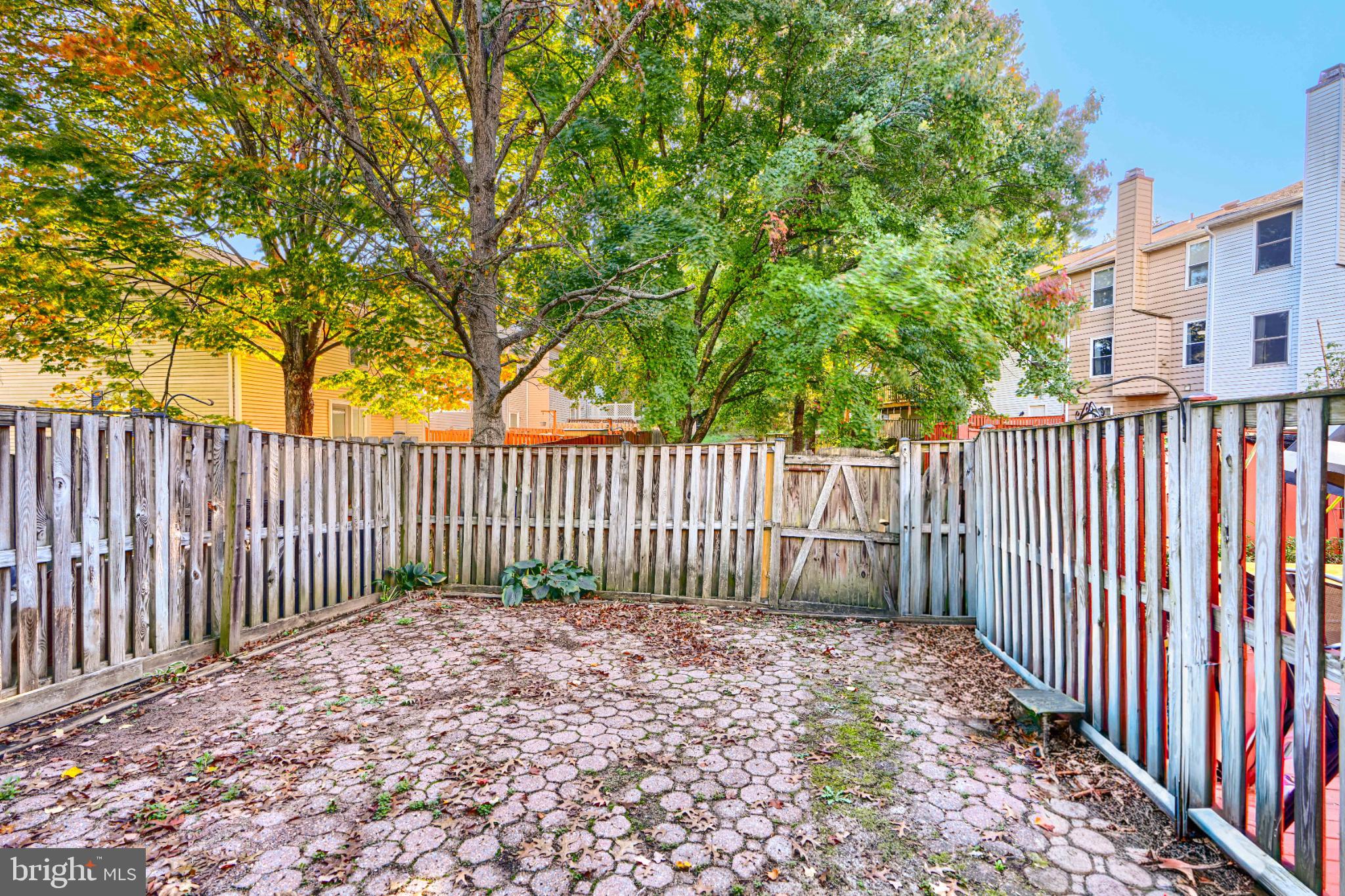 VILLAGE OF KINGS CONTRIVANCE - Residential Lease