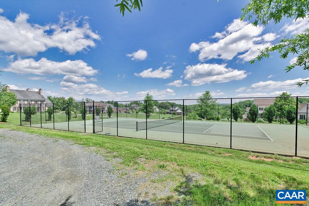 FOXCHASE - Residential