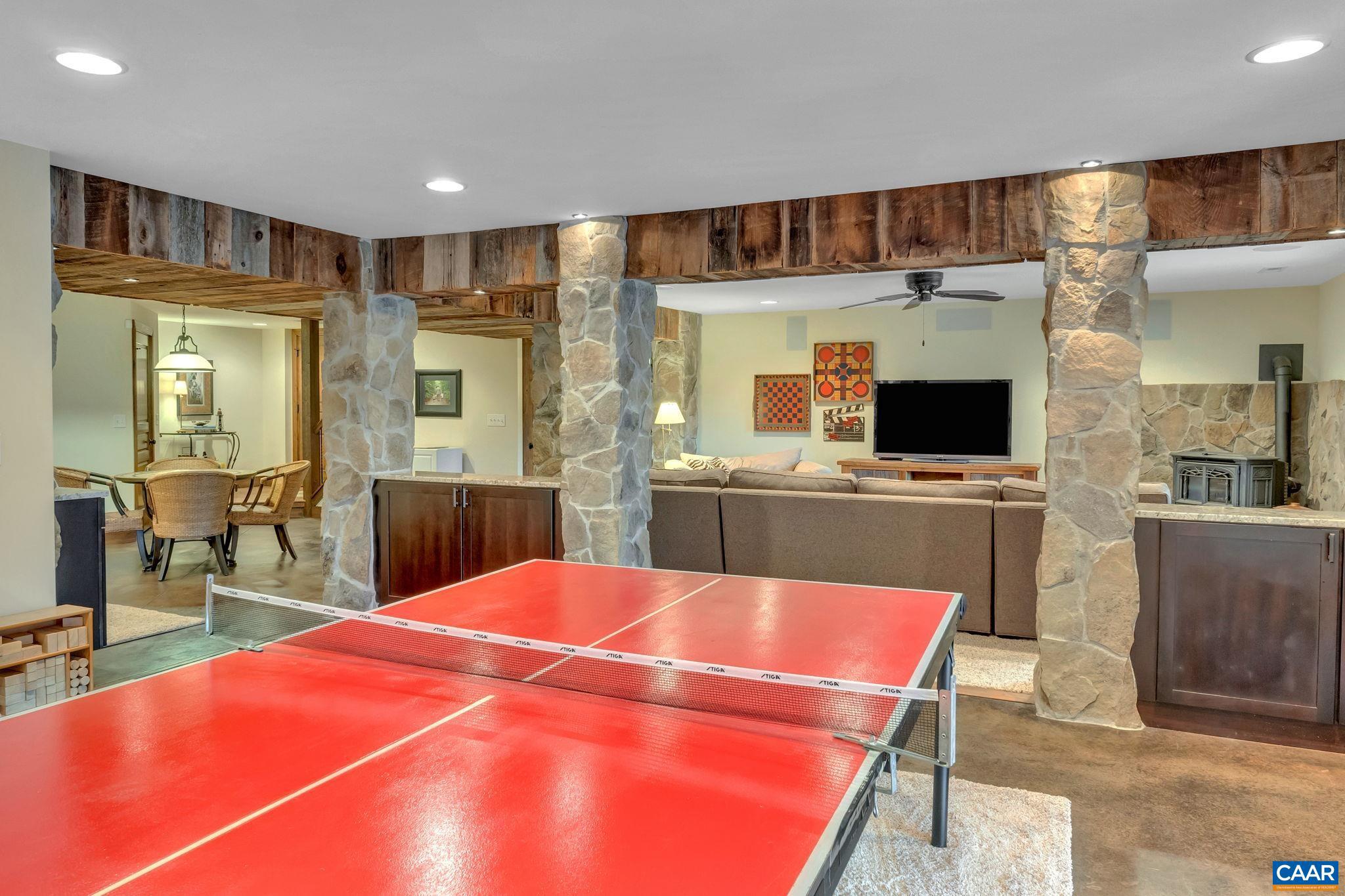 FOXCHASE - Residential