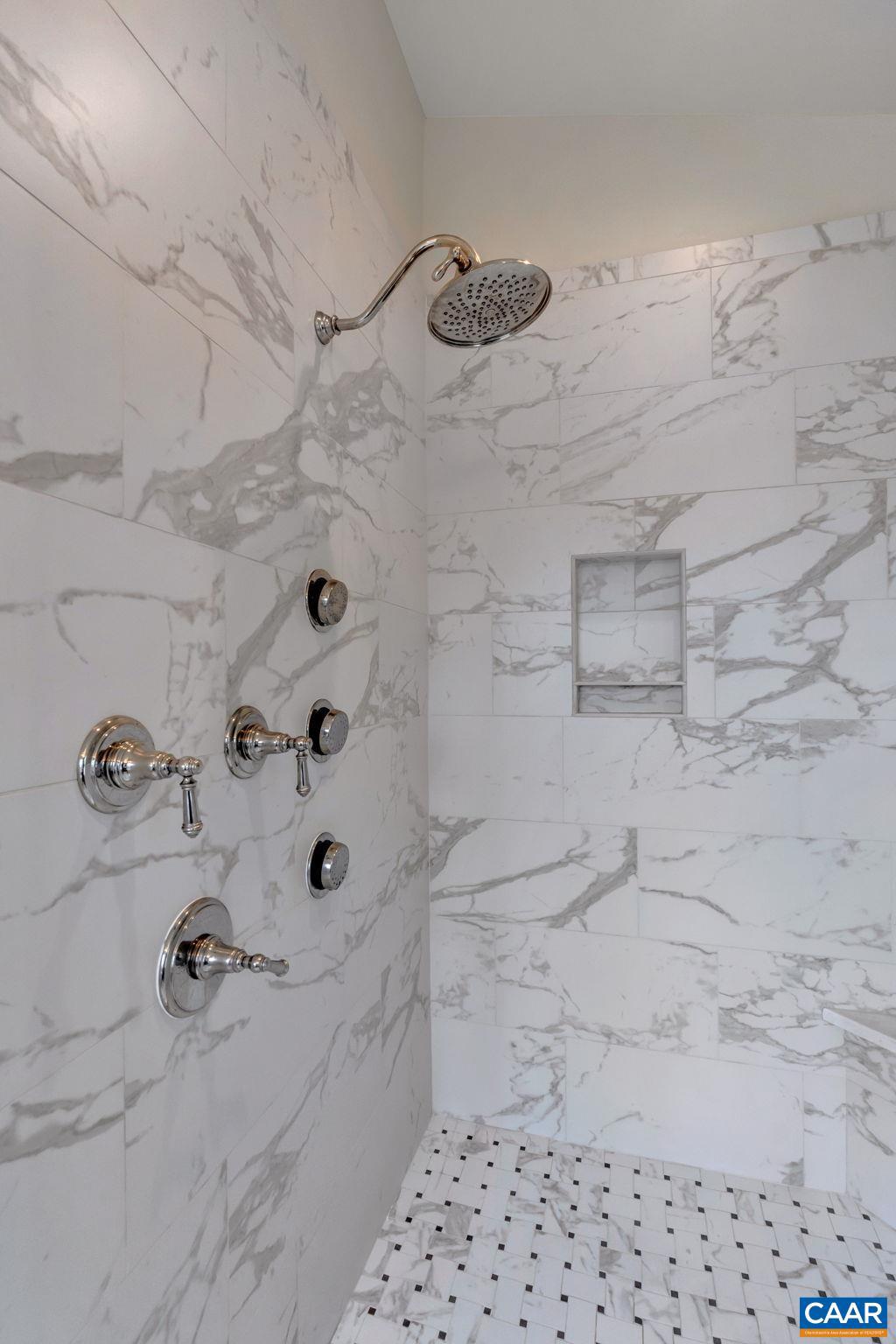 FOXCHASE - Residential