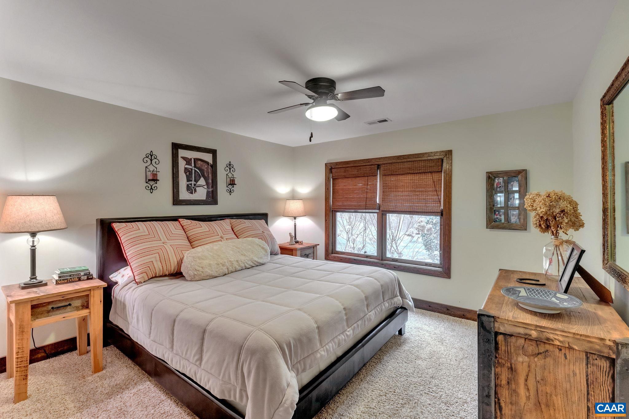 FOXCHASE - Residential