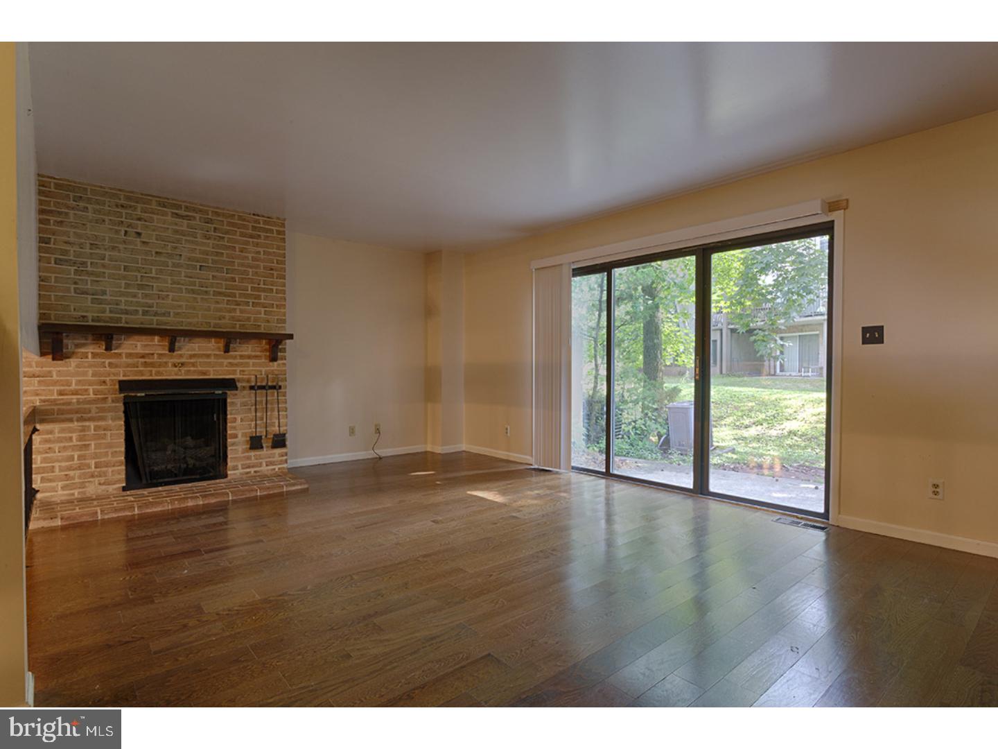 FLYING HILLS - Residential