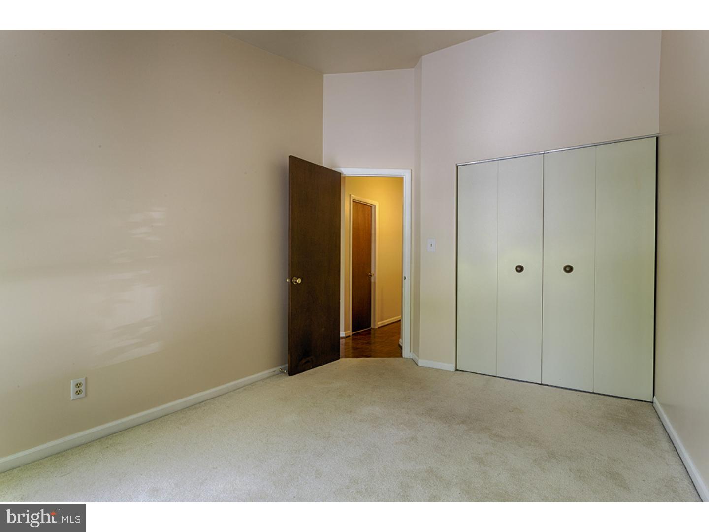 FLYING HILLS - Residential