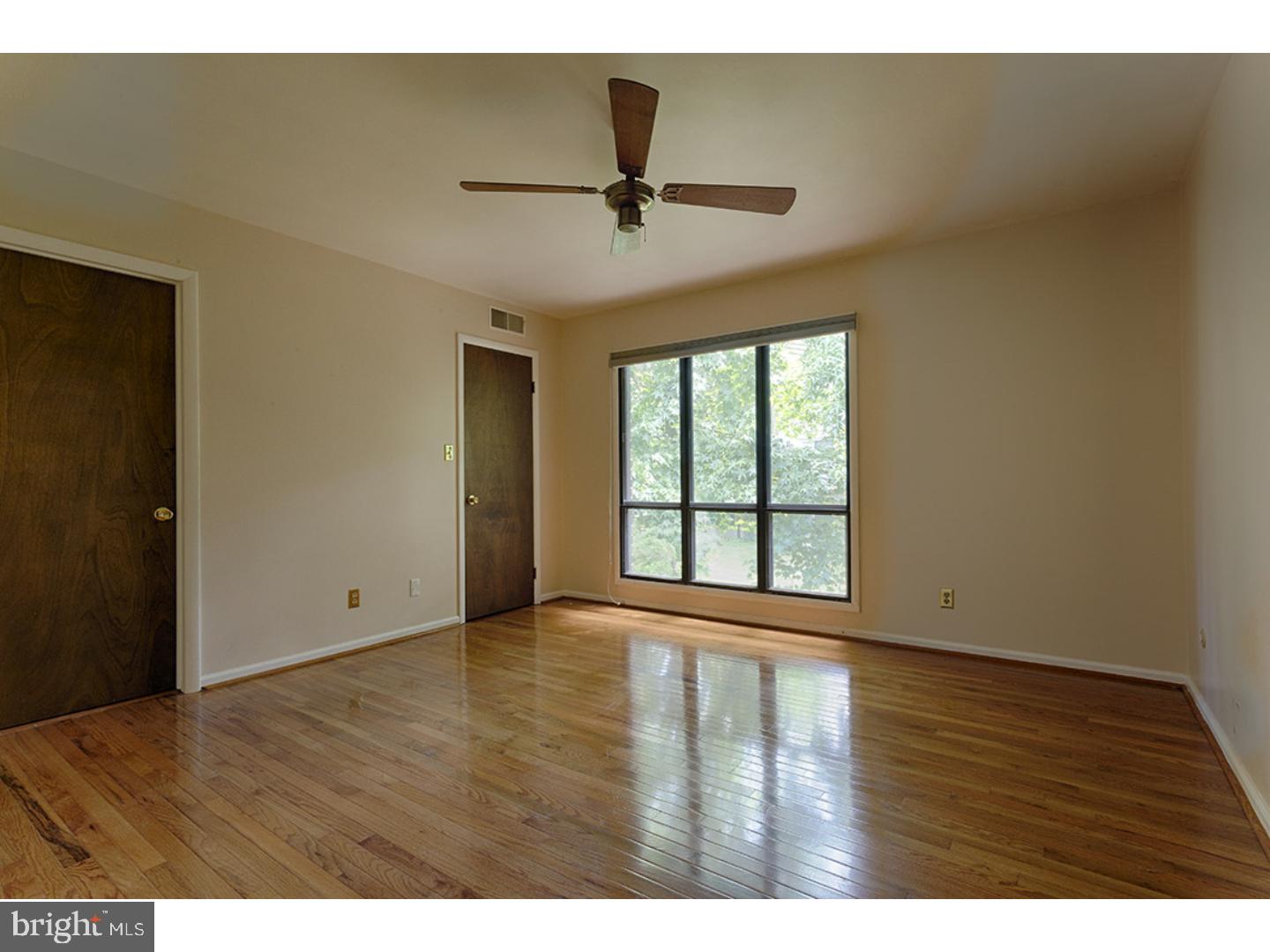 FLYING HILLS - Residential