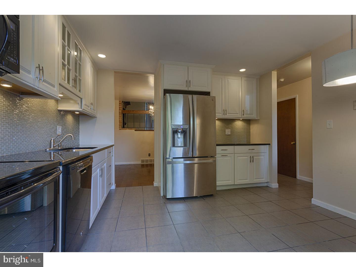 FLYING HILLS - Residential