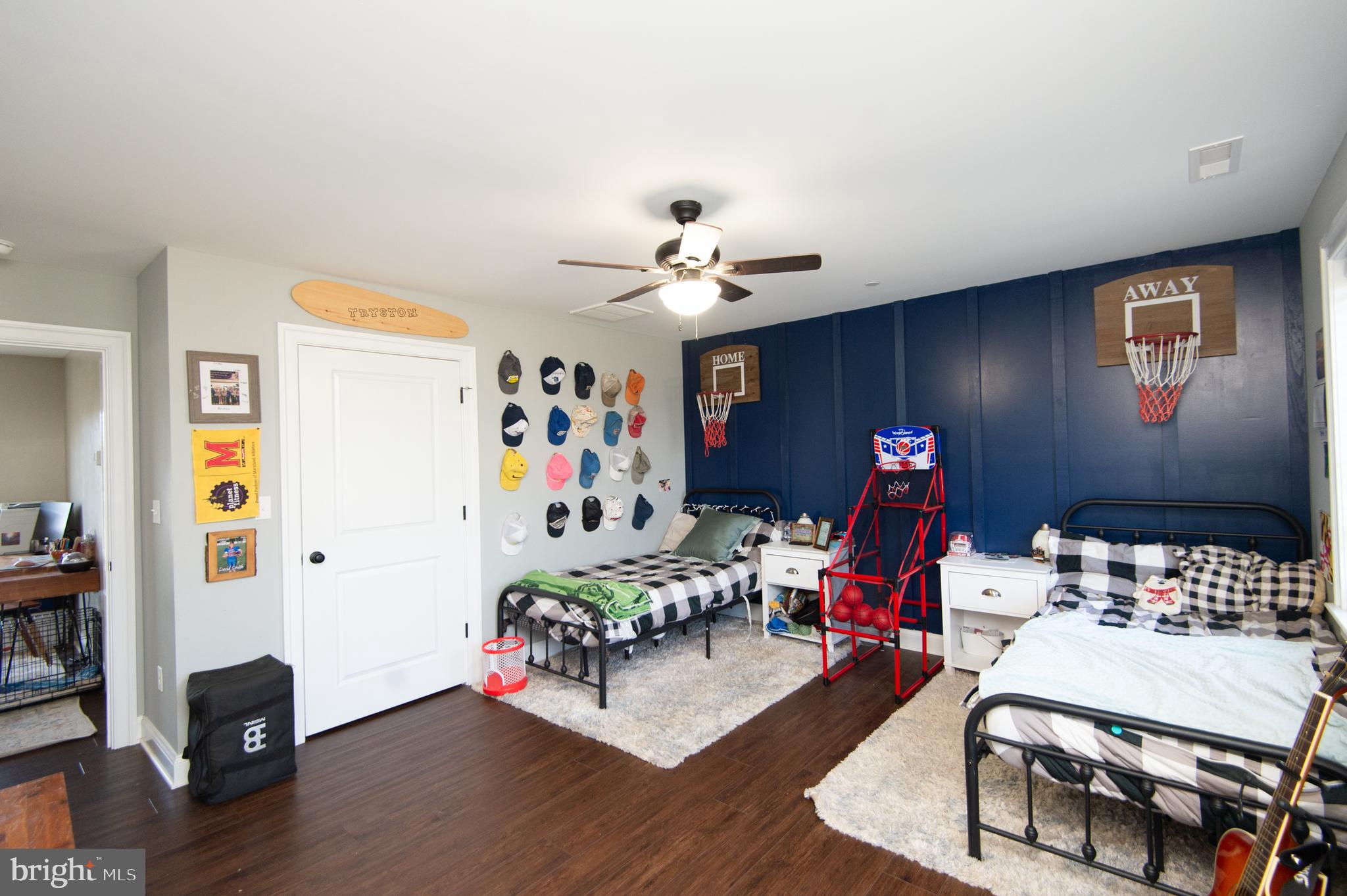 CROSSINGS AT EAST NEW MARKET - Residential