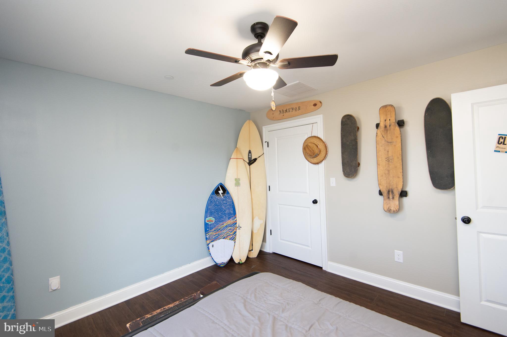 CROSSINGS AT EAST NEW MARKET - Residential