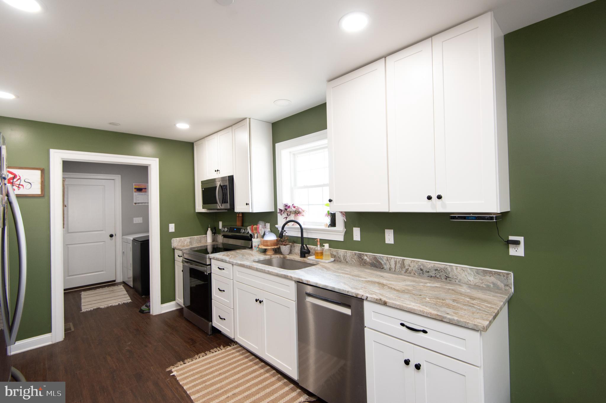 CROSSINGS AT EAST NEW MARKET - Residential