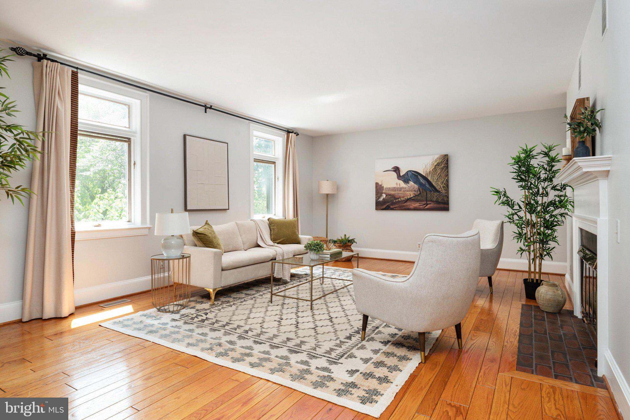 211 KING GEORGE STREET A A