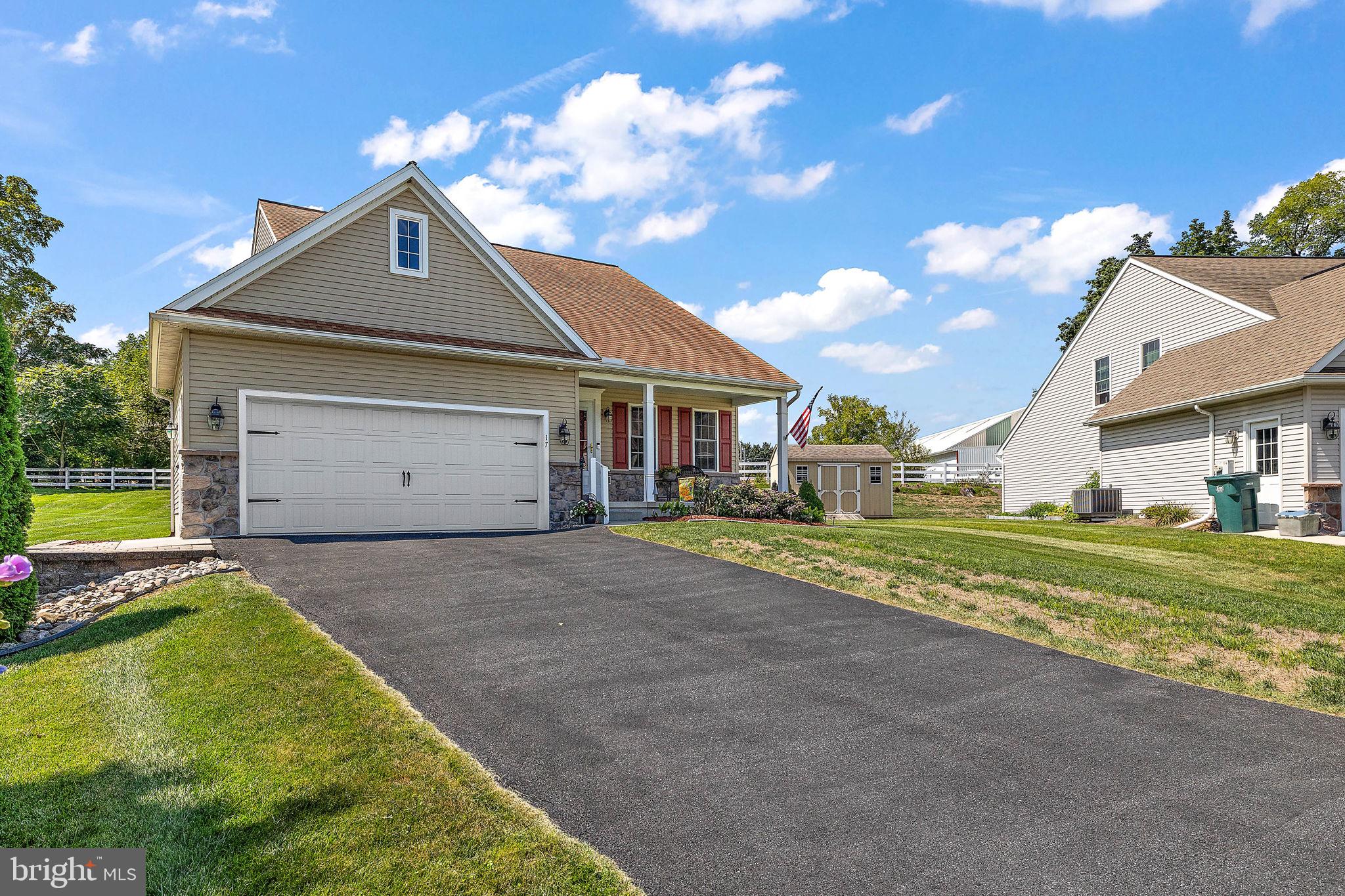 VILLAS AT GEORGETOWN - Residential