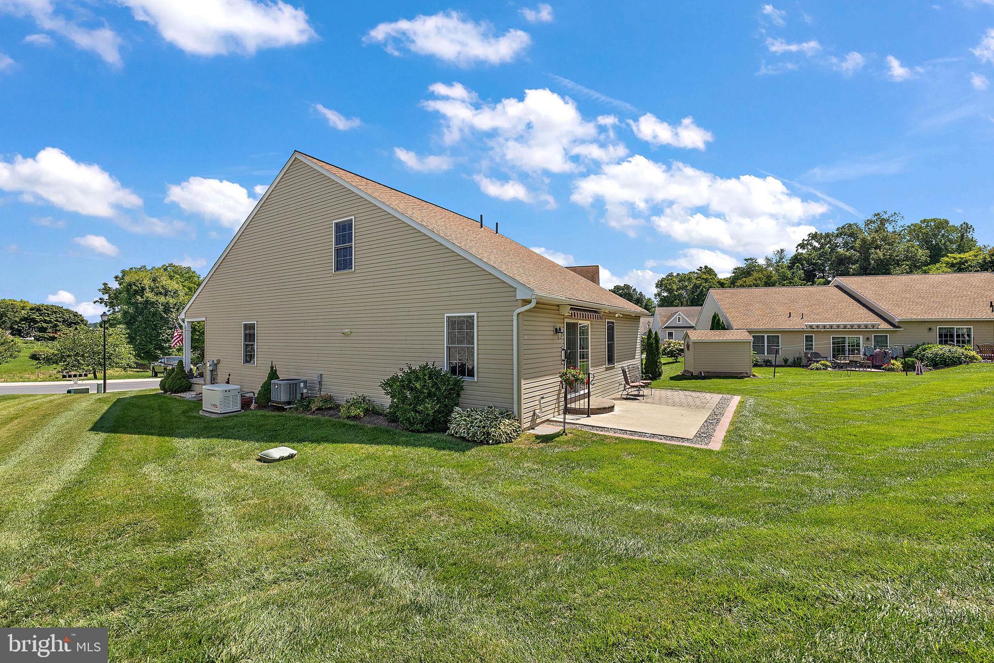 VILLAS AT GEORGETOWN - Residential