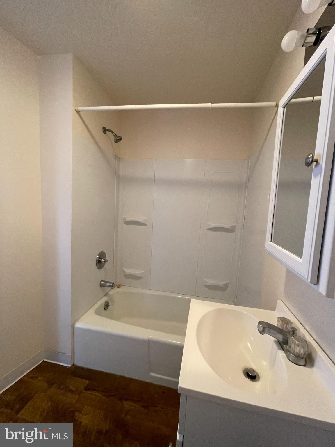 WEST LAWN - Residential Lease