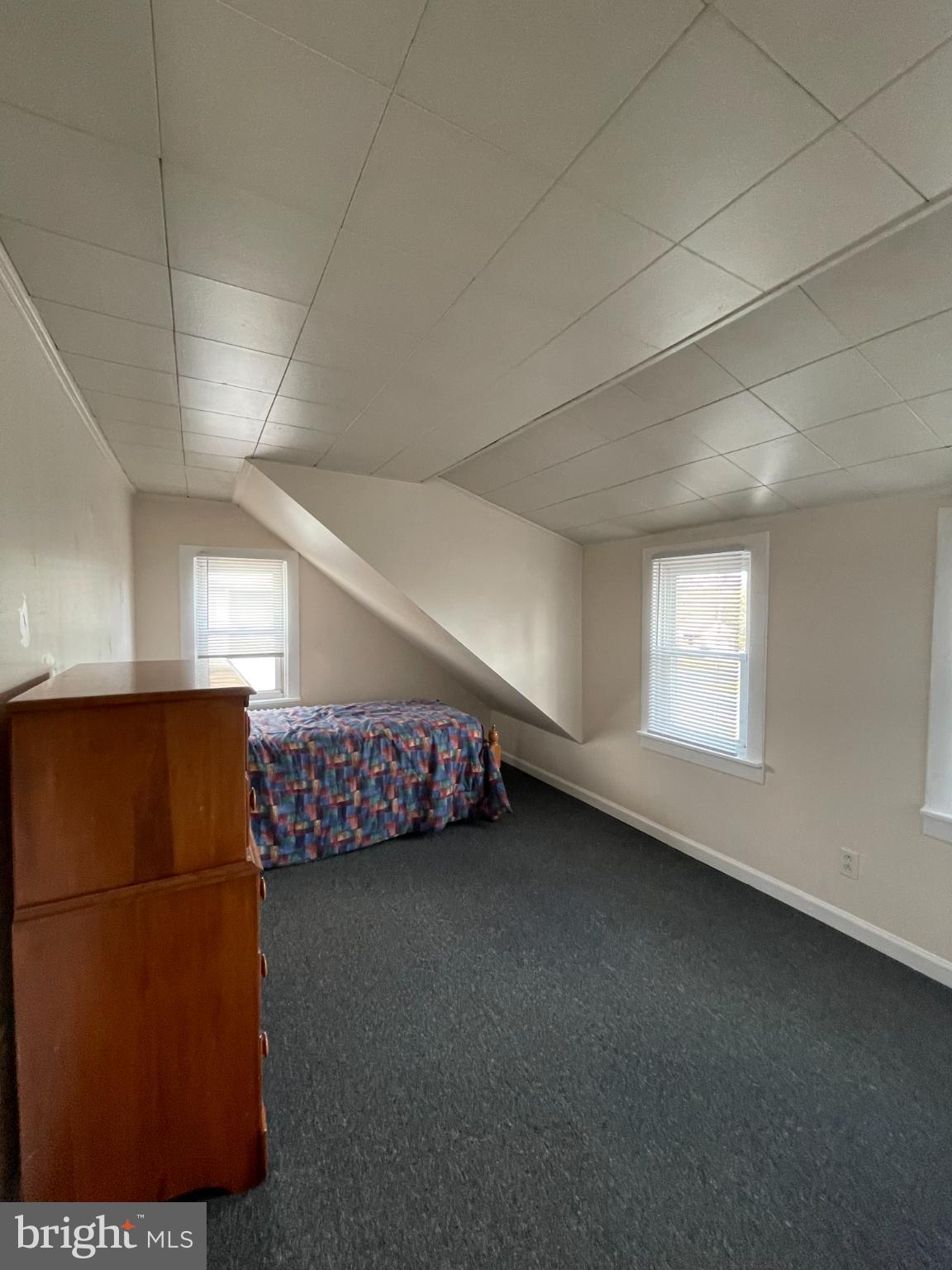 WEST LAWN - Residential Lease