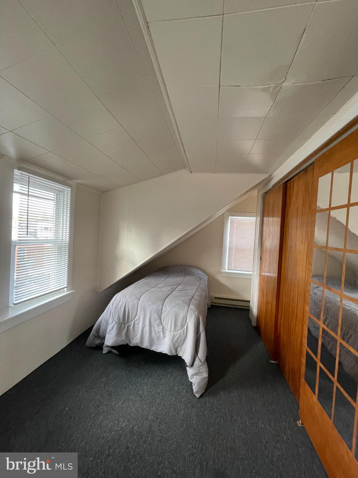 WEST LAWN - Residential Lease