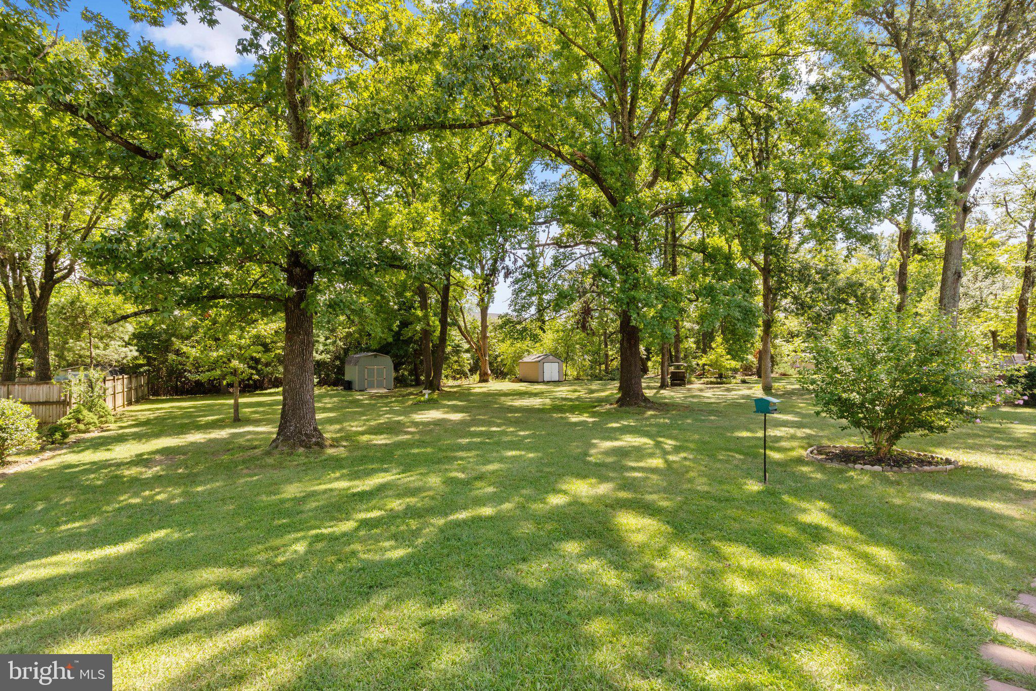 RICHLYN MANOR - Residential