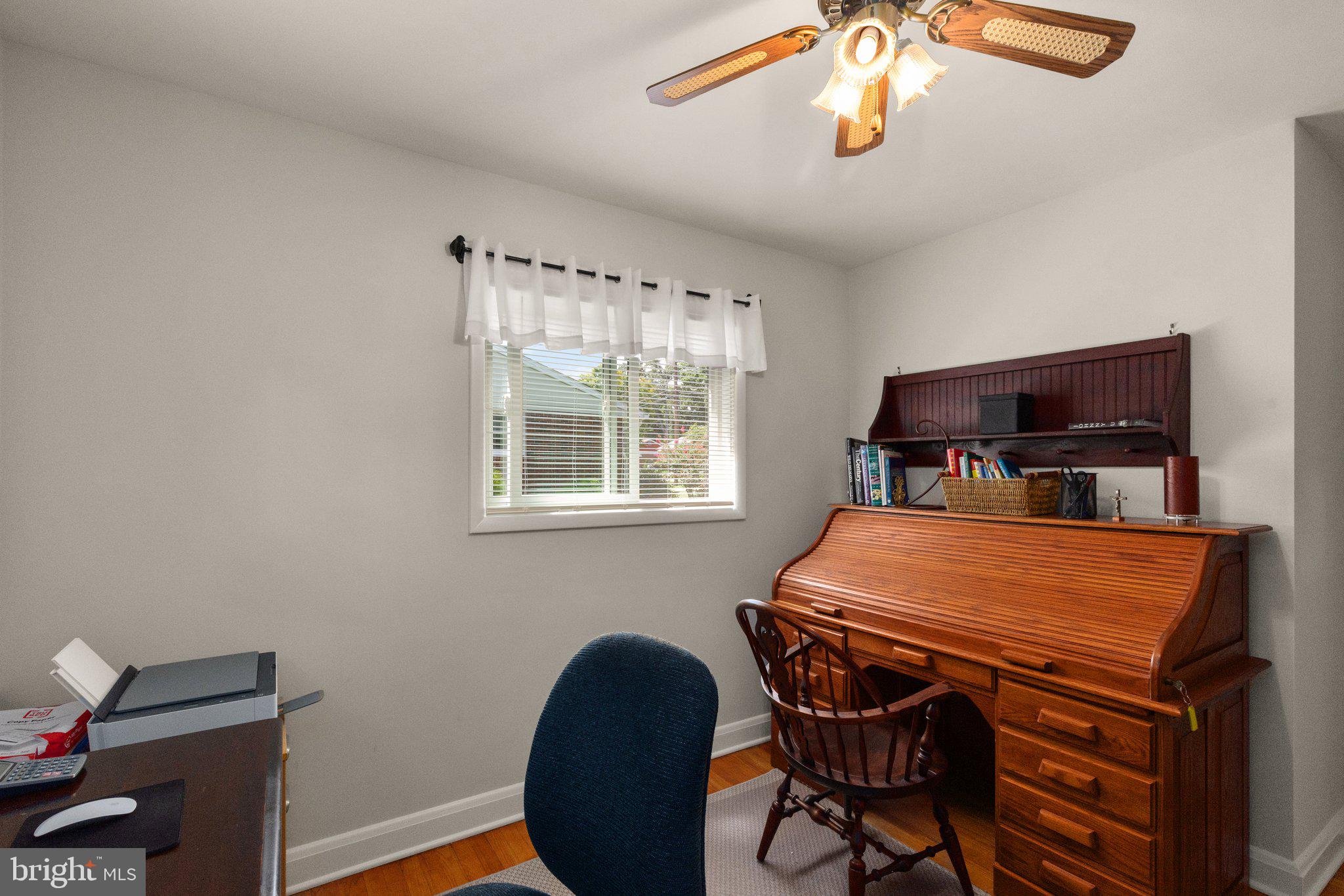 RICHLYN MANOR - Residential