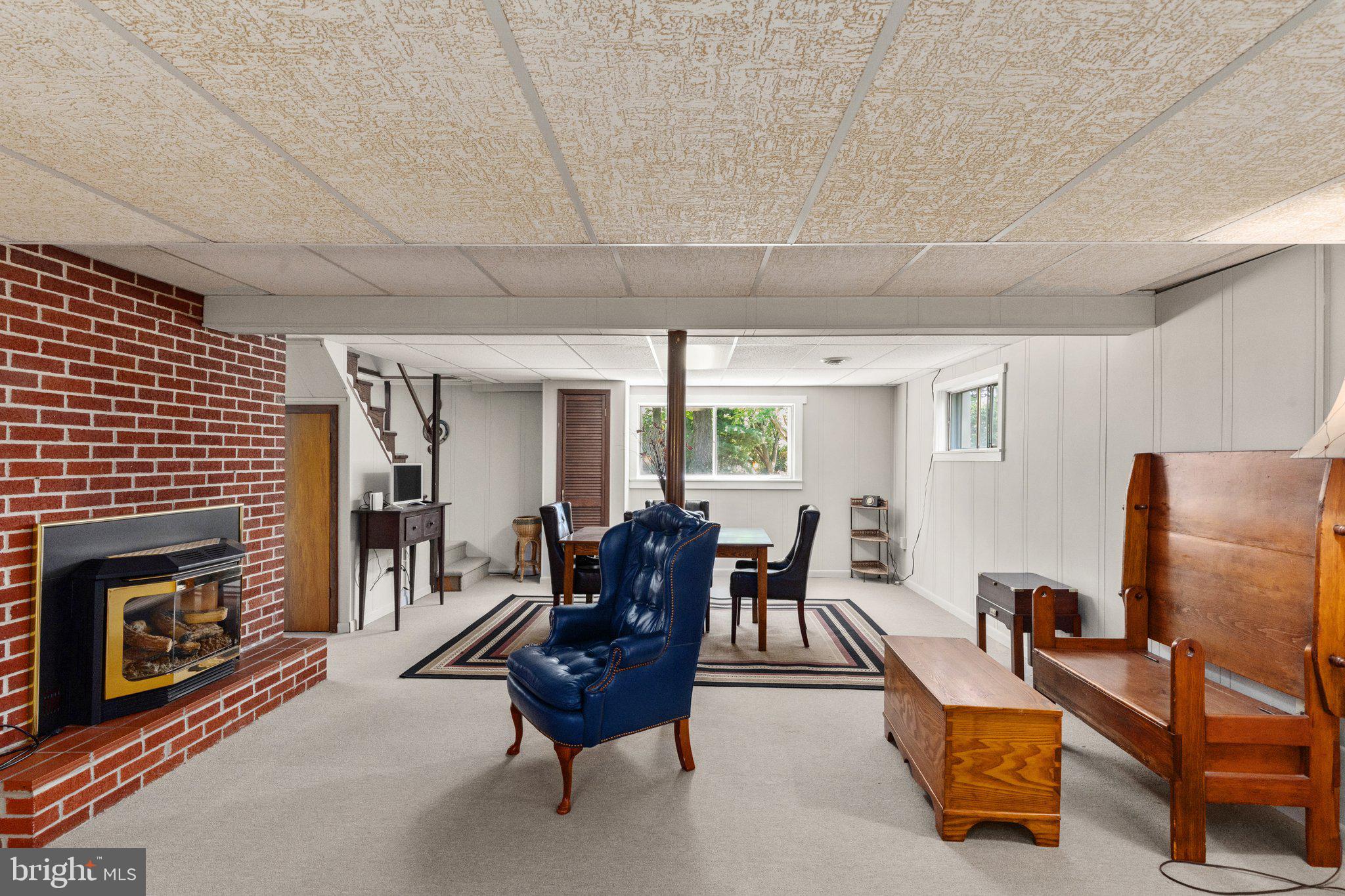 RICHLYN MANOR - Residential