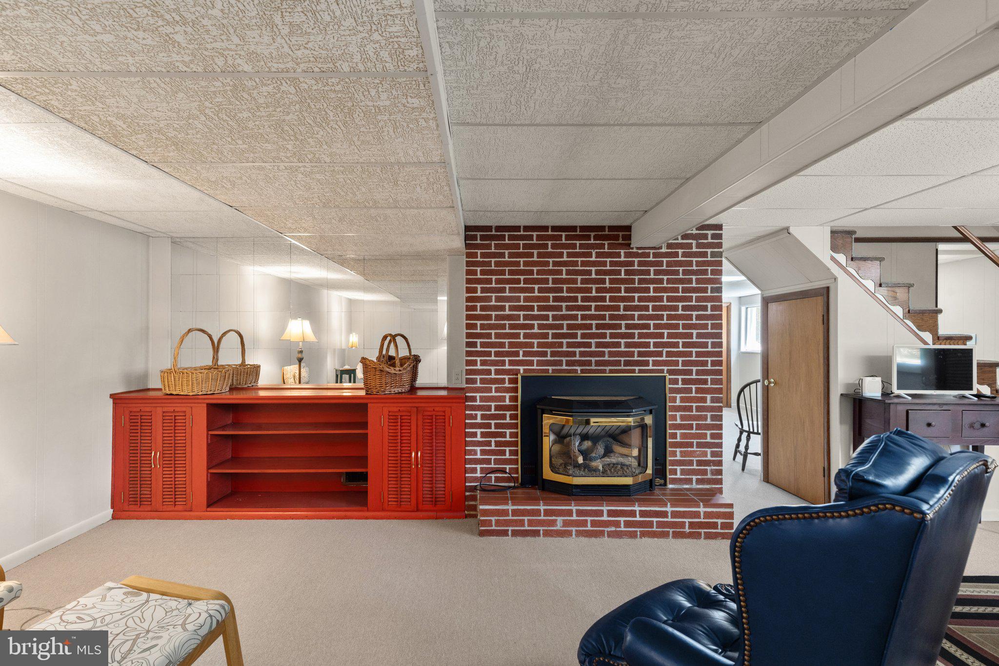 RICHLYN MANOR - Residential