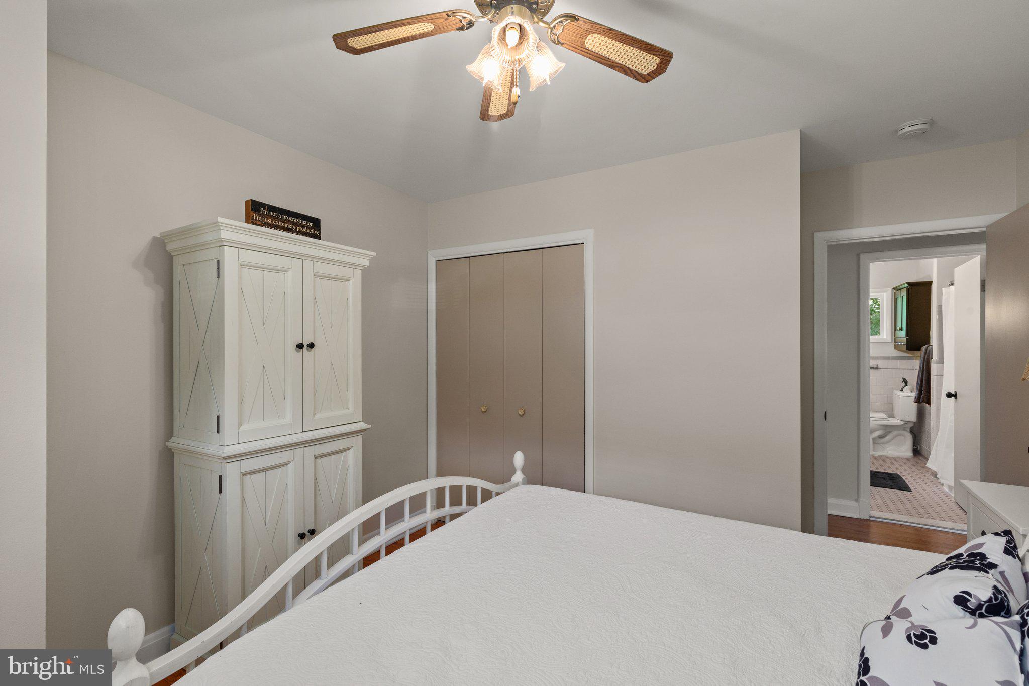 RICHLYN MANOR - Residential