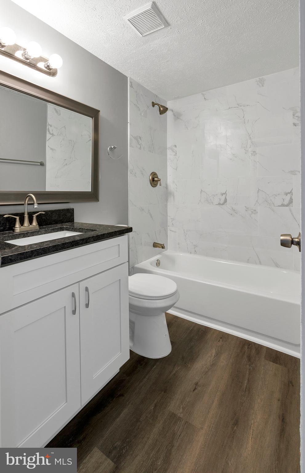 RESTON - Residential