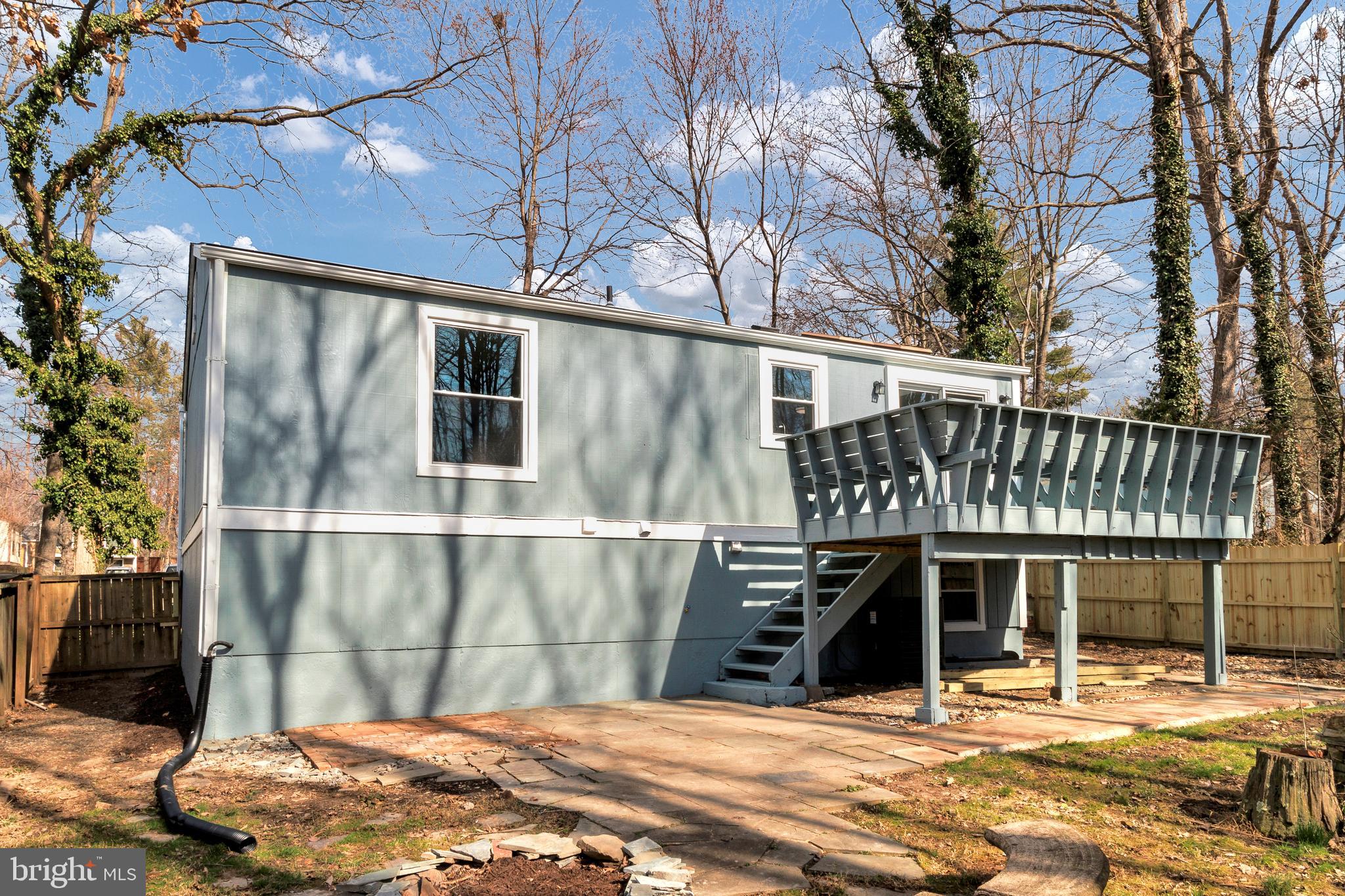 RESTON - Residential